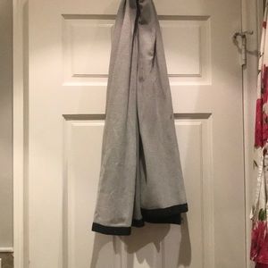 Black and white infinity scarf- like new!